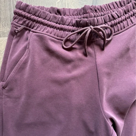 athleta Seasoft straight leg pant MT - Picture 5 of 5